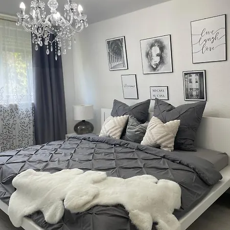 Apartmán Luxus Am Fremersberg - Zentral - Mit Sauna & Badewanne